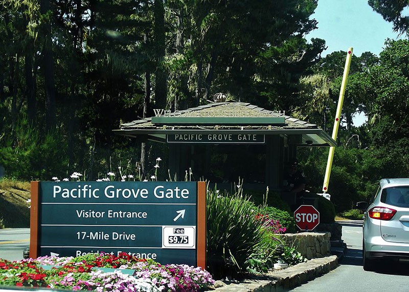 Entrance to 17-mile Drive