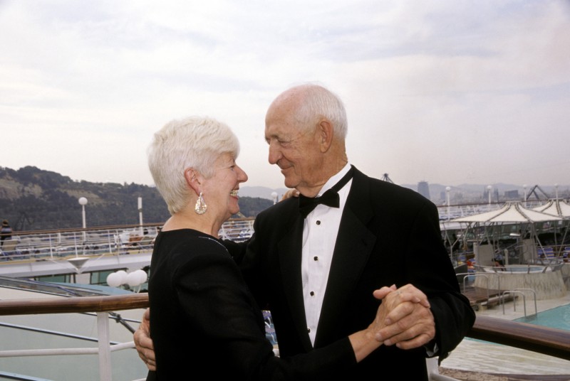 viking cruise senior discount