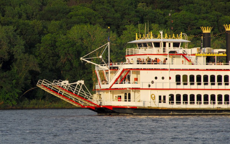 Mississippi river boat