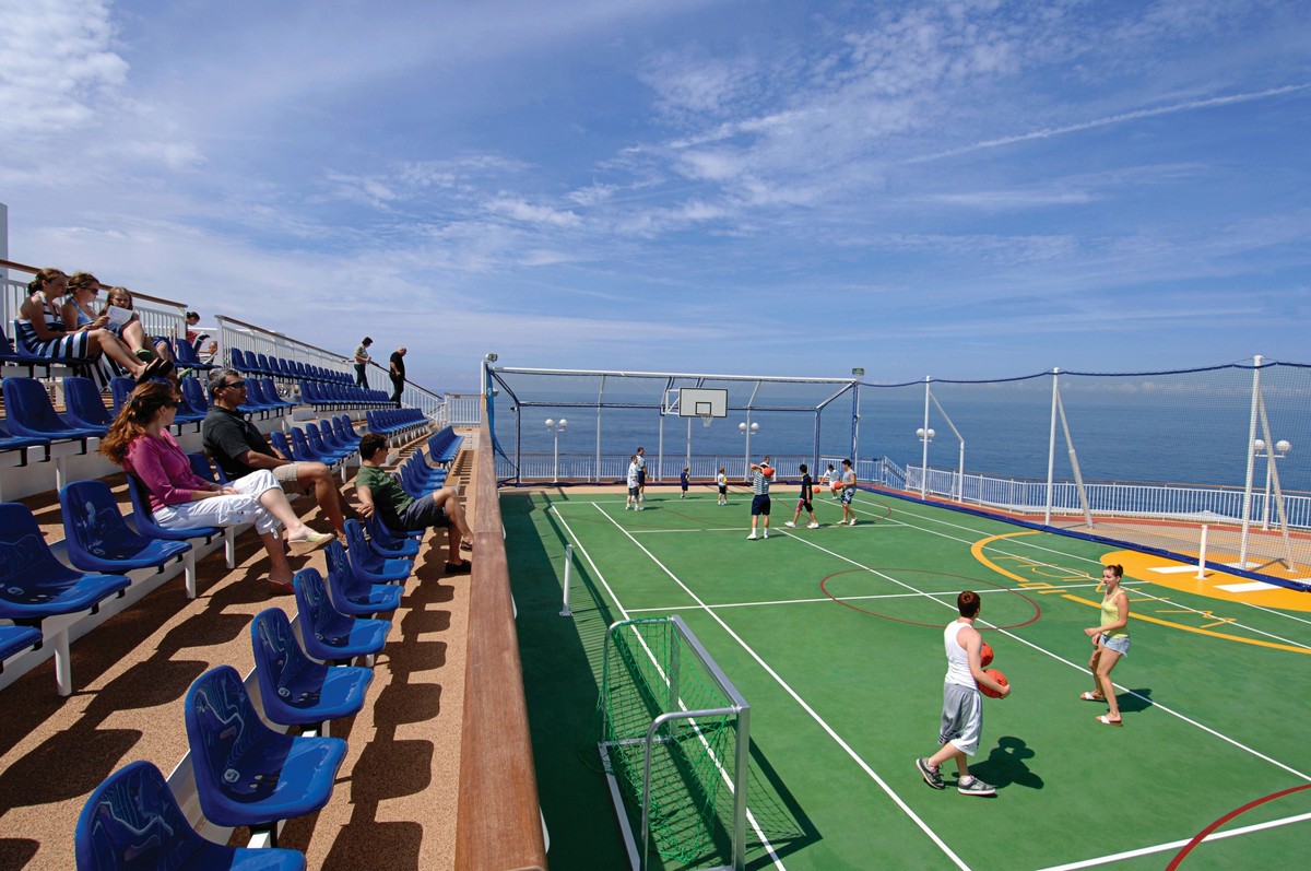 Norwegian Jewel Basketball Court